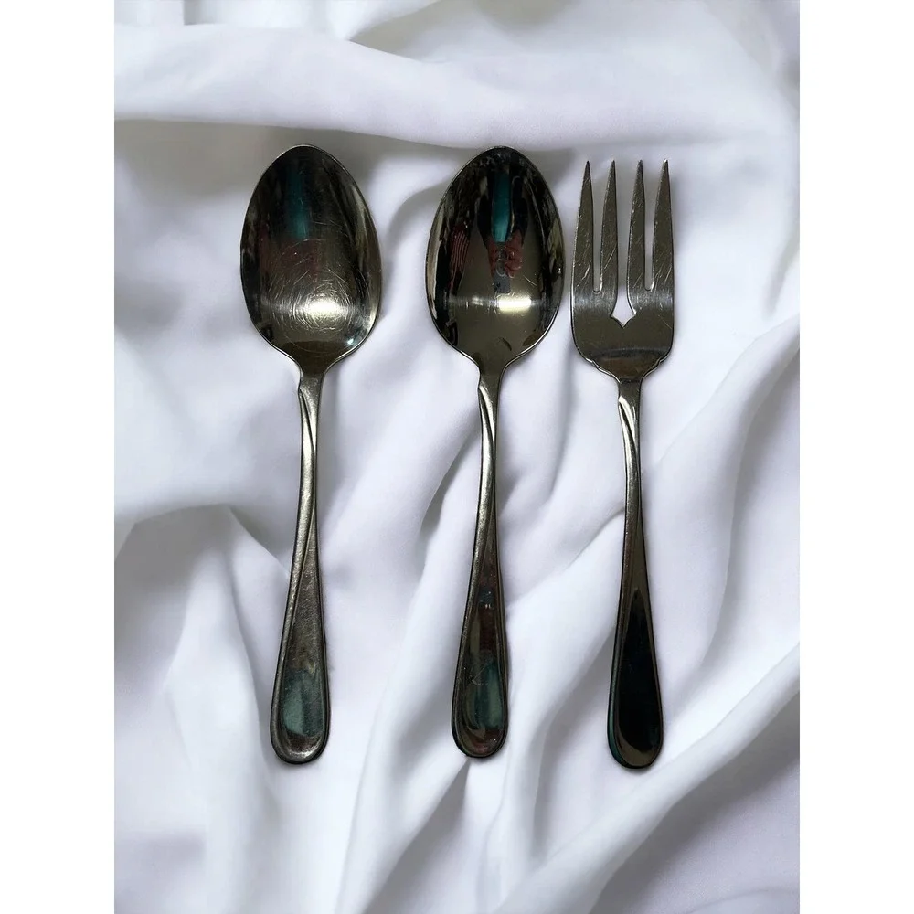 Oneida SS 3 piece serving set - 1 serving fork, 2 serving spoons (3 pieces)